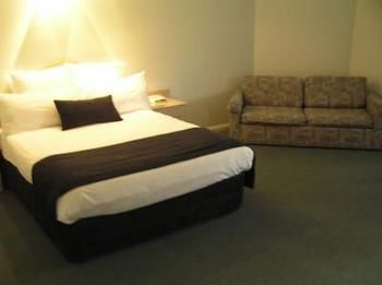 Motel Charles Rasp Motor & 3*