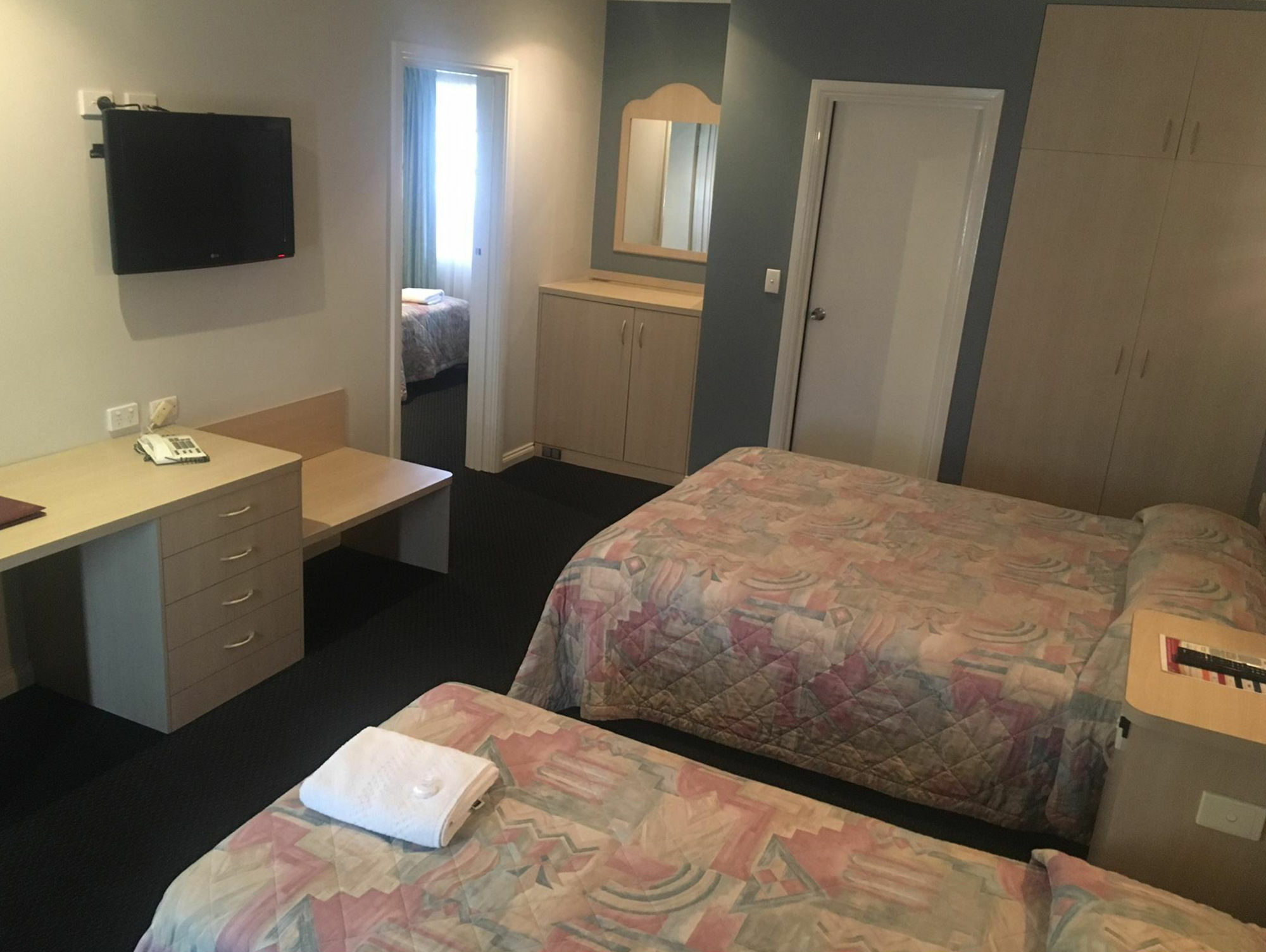 Charles Rasp Motor & Motel Broken Hill